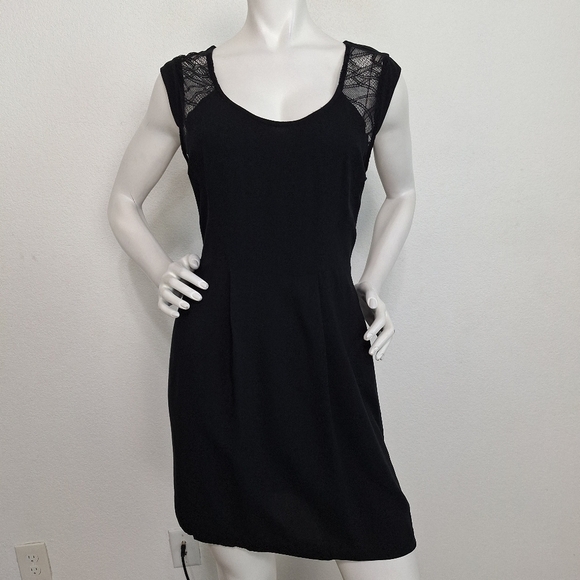 Silence + Noise UO "NEW" Black Witchy Lace Sleeveless Romantic Goth Mini Dress 6 - Picture 1 of 10